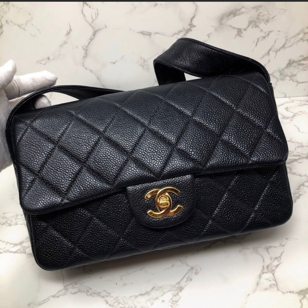 CHANEL Small Classic Flap 23cm caviar leather CC 24k Quilted